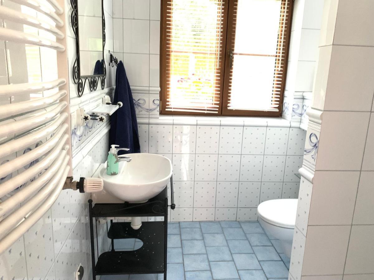 Dom Nad Jeziorem Tajty Giżycko Extérieur photo