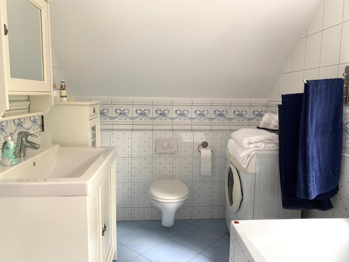 Dom Nad Jeziorem Tajty Giżycko Extérieur photo