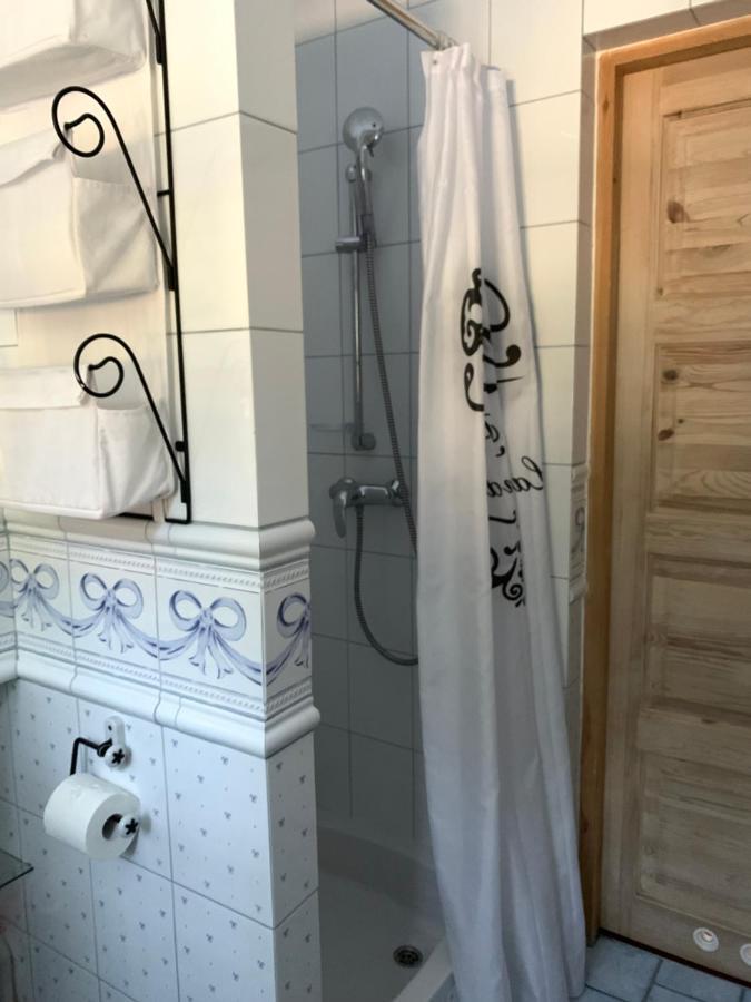 Dom Nad Jeziorem Tajty Giżycko Extérieur photo