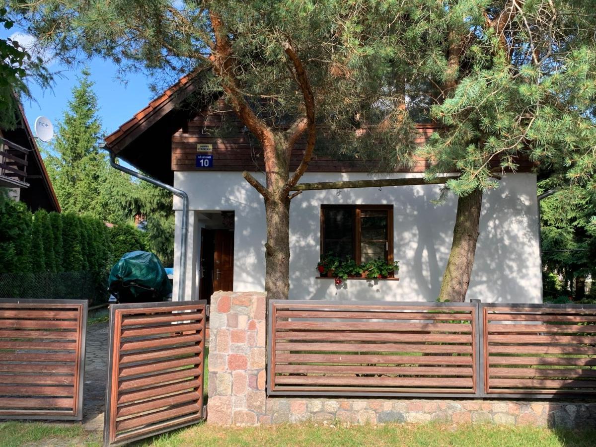 Dom Nad Jeziorem Tajty Giżycko Extérieur photo